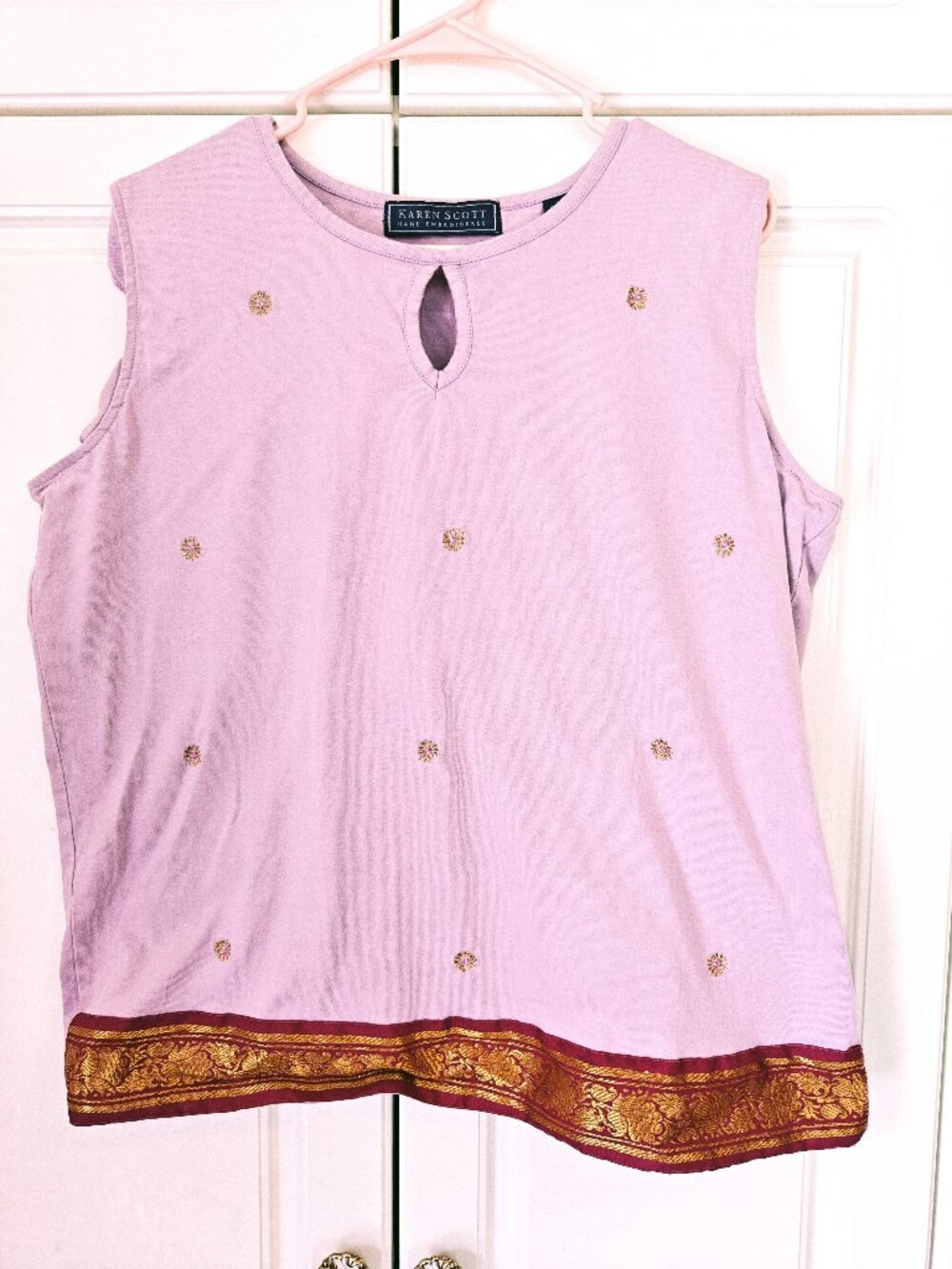 Karen Scott Lavender/Gold Embroidered Top, Size Large